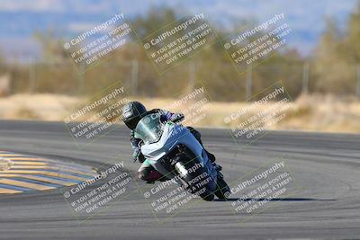 media/Jan-10-2025-CVMA Friday Practice (Fri) [[489e0da257]]/Group 4 and Trackday/Session 5 (Turn 7)/